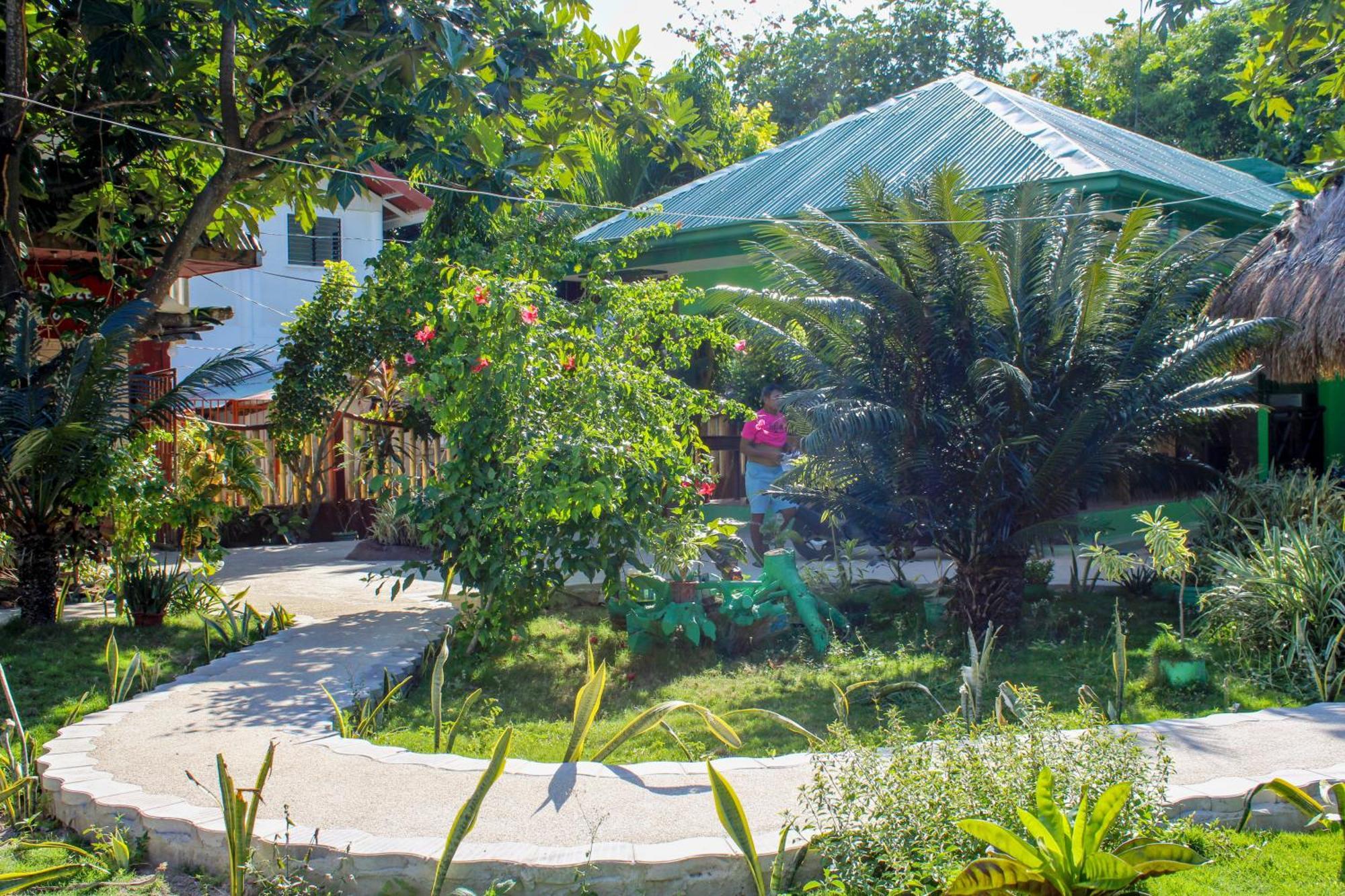 มูนไลต์ รีสอร์ต Hotel เกาะมาลาปัสกัว ภายนอก รูปภาพ