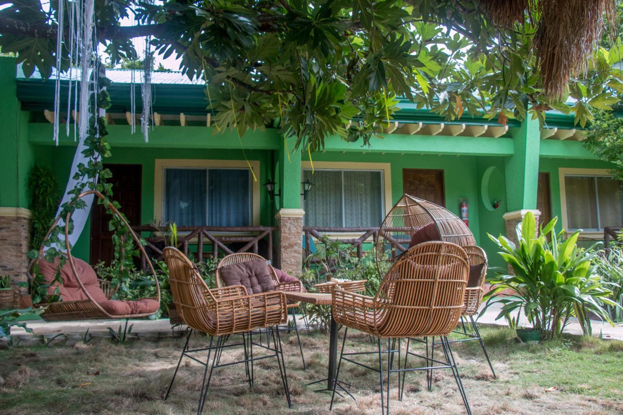 มูนไลต์ รีสอร์ต Hotel เกาะมาลาปัสกัว ภายนอก รูปภาพ
