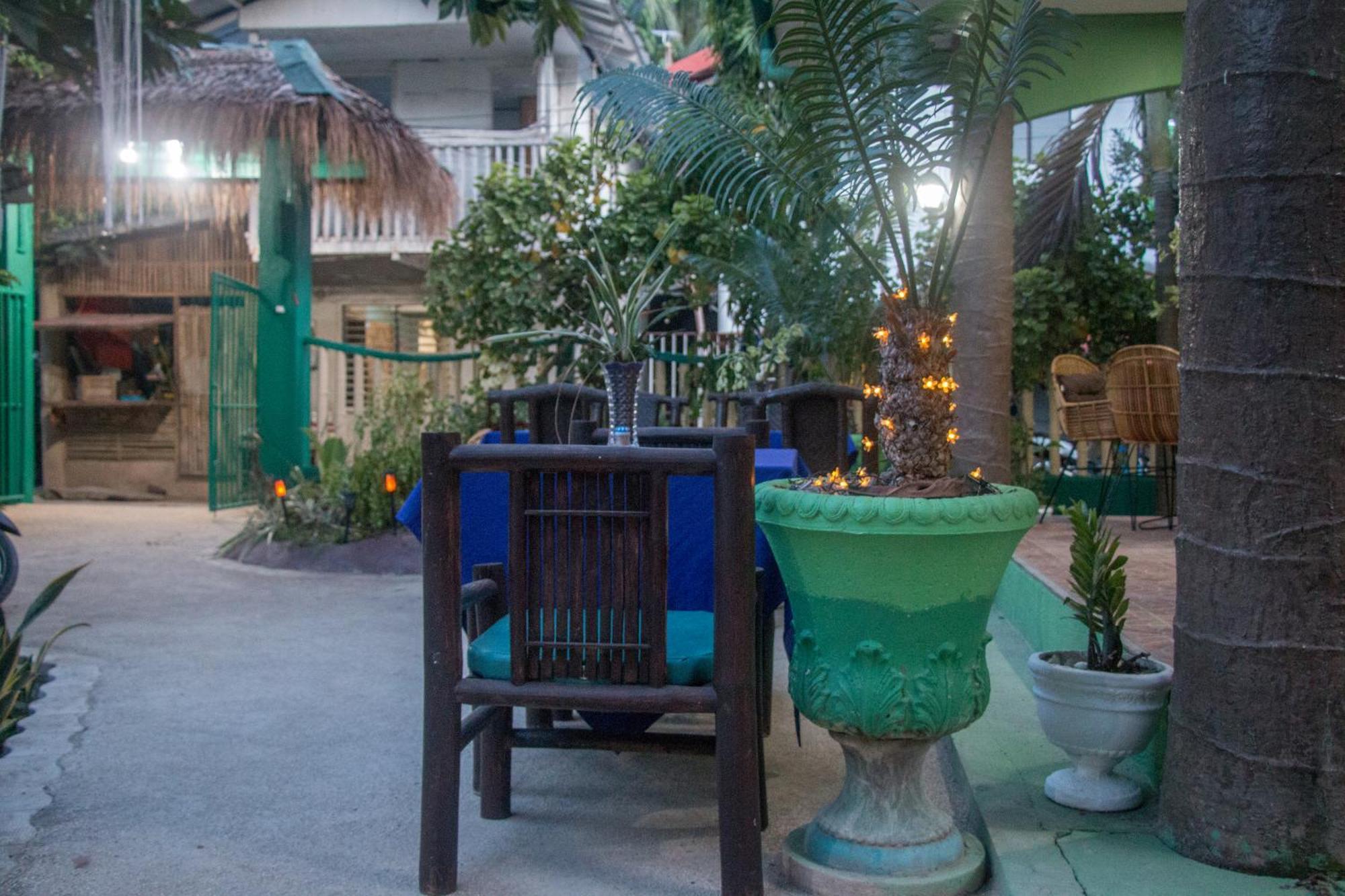 มูนไลต์ รีสอร์ต Hotel เกาะมาลาปัสกัว ภายนอก รูปภาพ