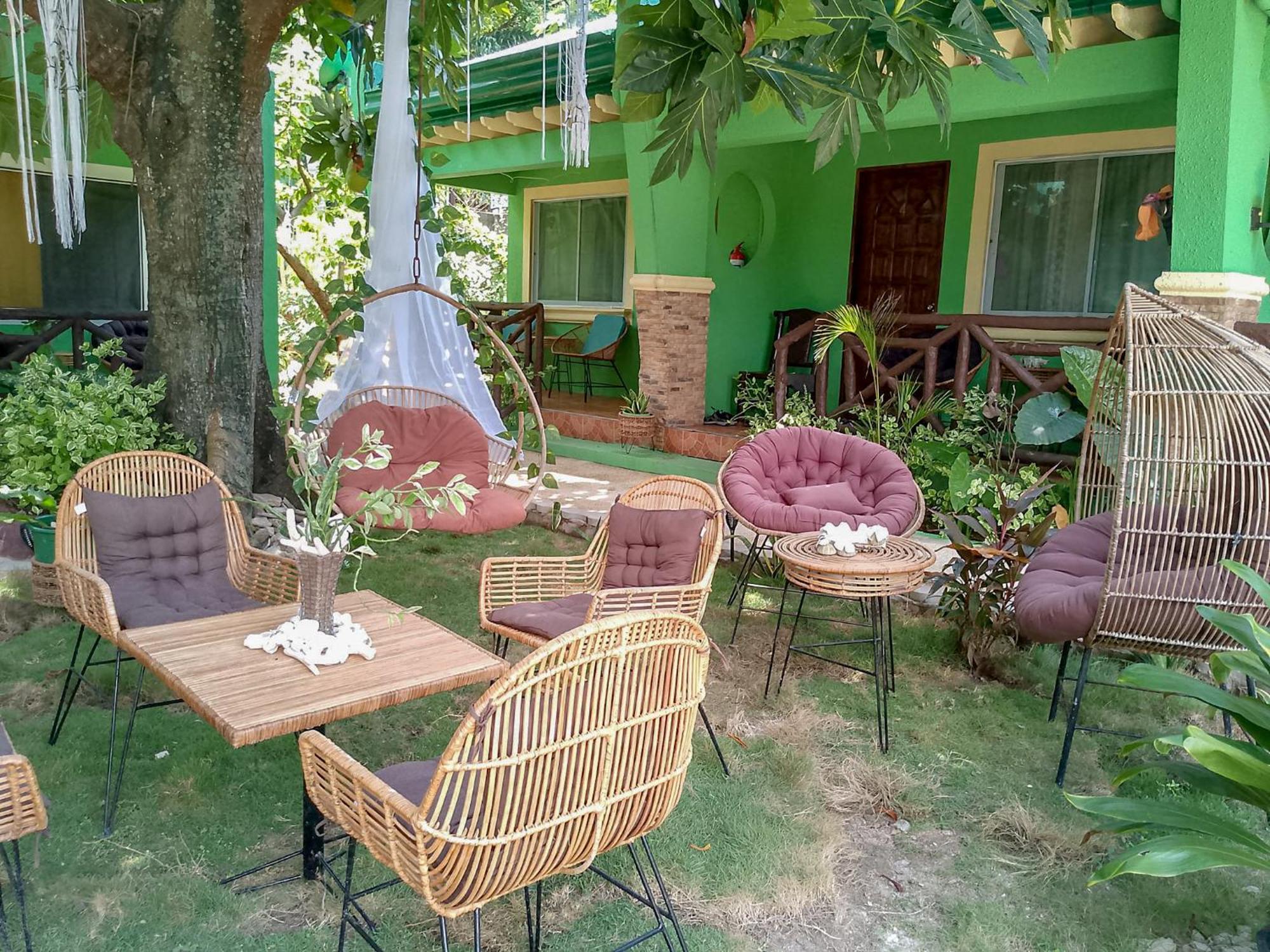 มูนไลต์ รีสอร์ต Hotel เกาะมาลาปัสกัว ภายนอก รูปภาพ