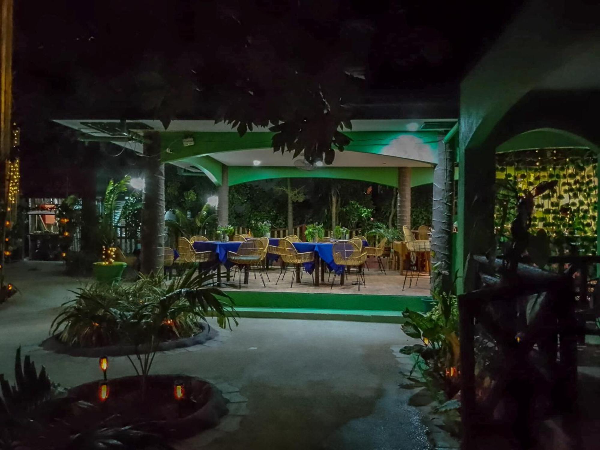 มูนไลต์ รีสอร์ต Hotel เกาะมาลาปัสกัว ภายนอก รูปภาพ
