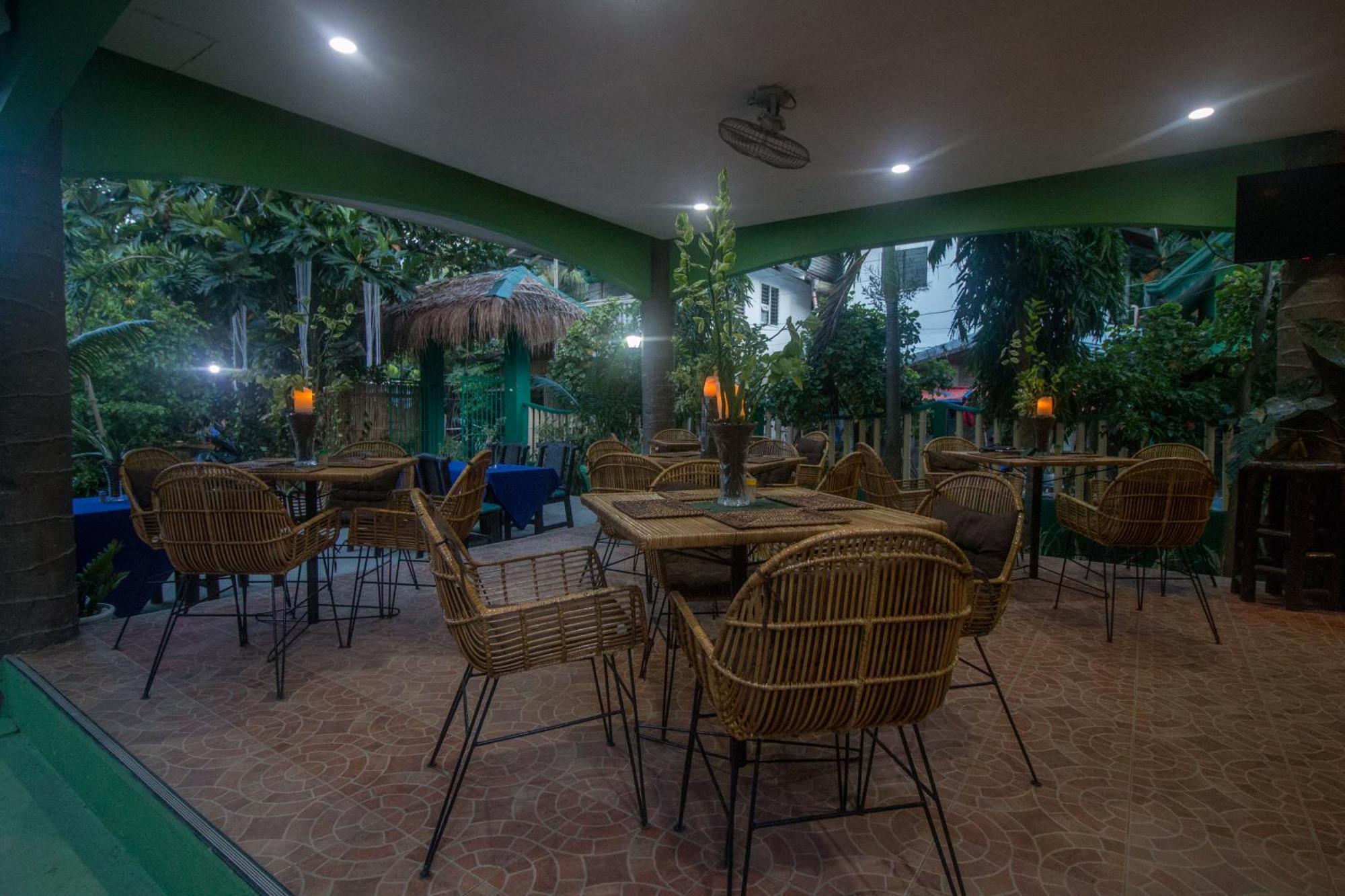 มูนไลต์ รีสอร์ต Hotel เกาะมาลาปัสกัว ภายนอก รูปภาพ